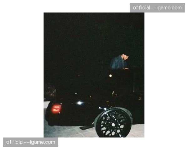 德文·布克Ins分享2026洛杉矶全明星精彩瞬间,回顾赛事亮点 德文·布克Ins分享2026洛杉矶全明星精彩瞬间,回顾赛事亮点